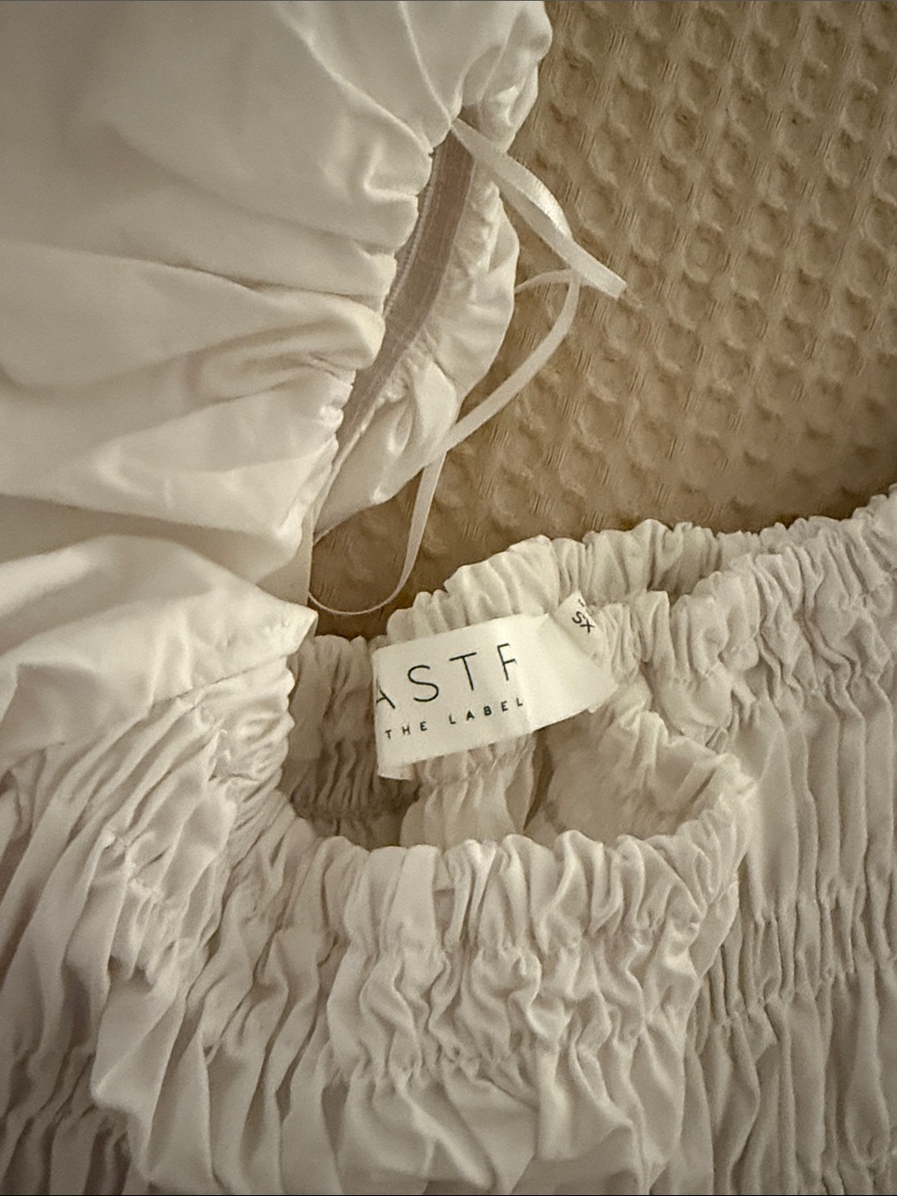 ASTR the label - Picture 3 of 3